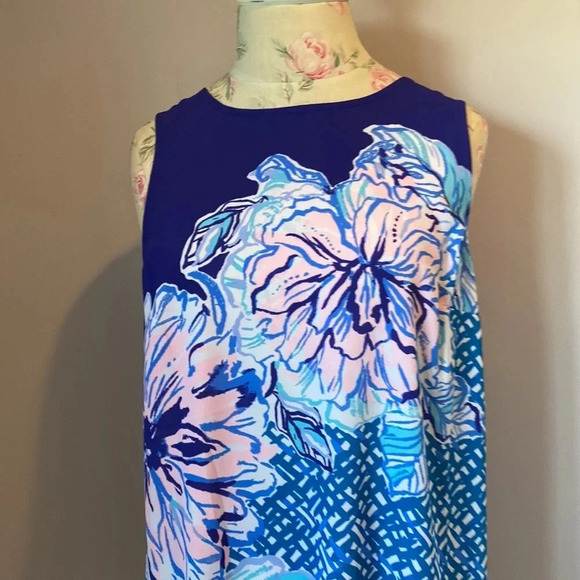 Lilly Pulitzer Iona top NWT size medium - Picture 3 of 15
